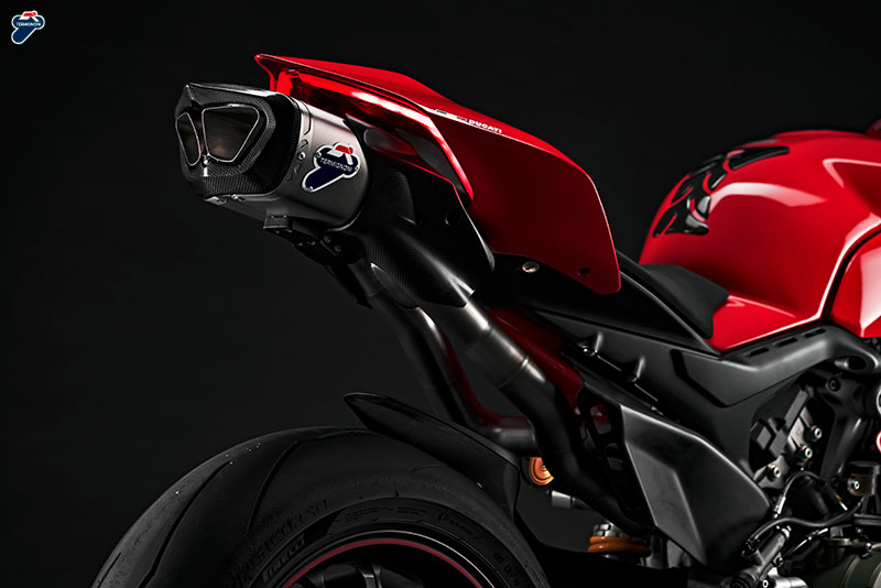 Termignoni rilis knalpot 4USCITE berbahan Titanium Carbon untuk Ducati Panigale V4