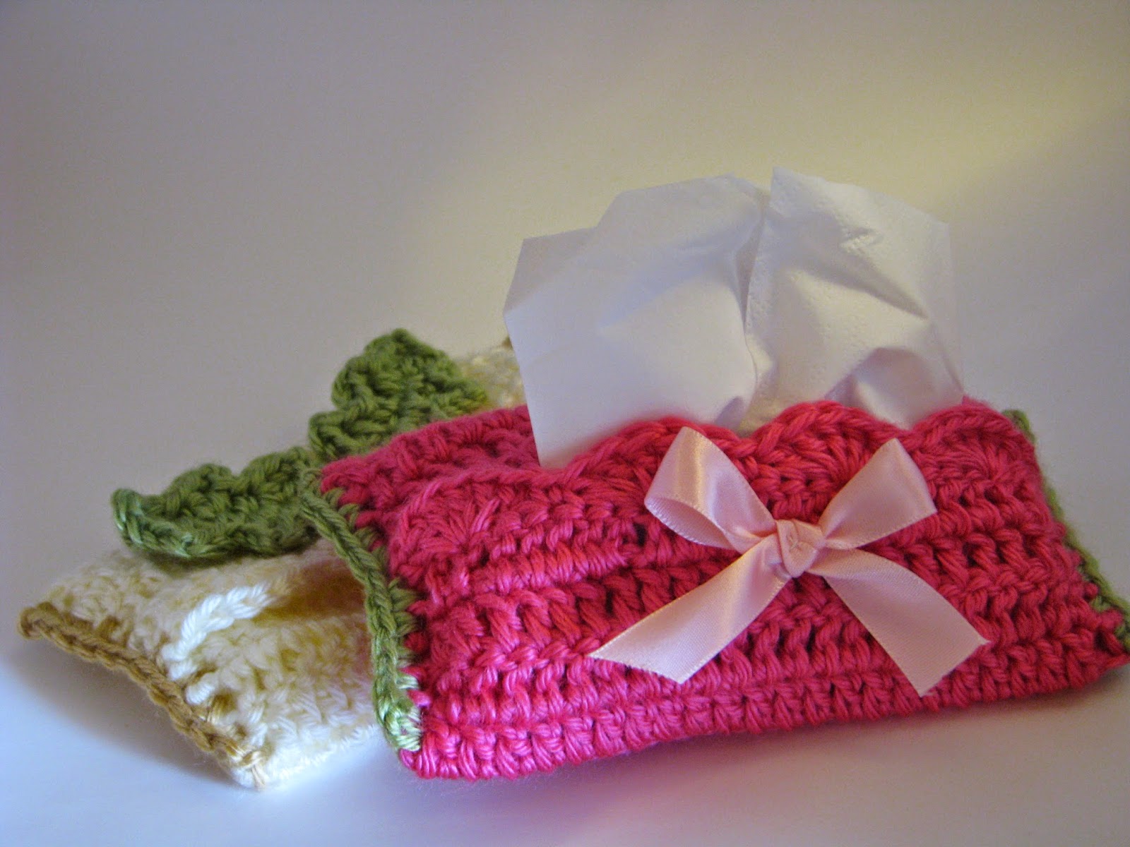 Crochet Travel size tissue cover
