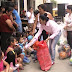 Alcalde y Comité de Damas de Casa Grande llevan regalos a niños de la calle Callao