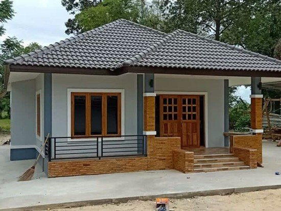 Desain inspiratif model rumah sederhana di pedesaan dengan atap limas