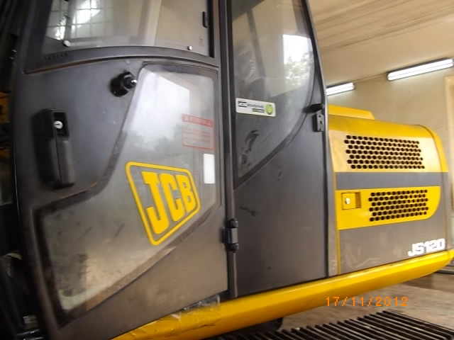 Aspal: JCB JS120 Excavator