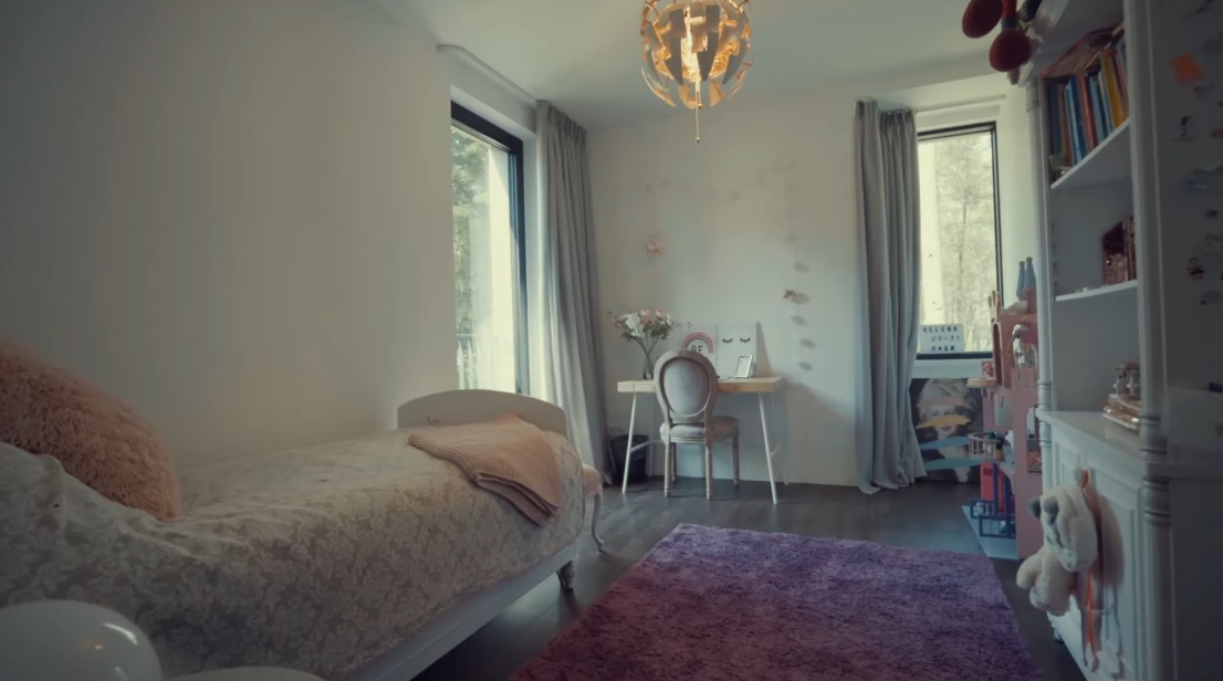 Tour Bulduru Avenue 55, Jurmala, Latvia vs. 11 Interior Design Photos