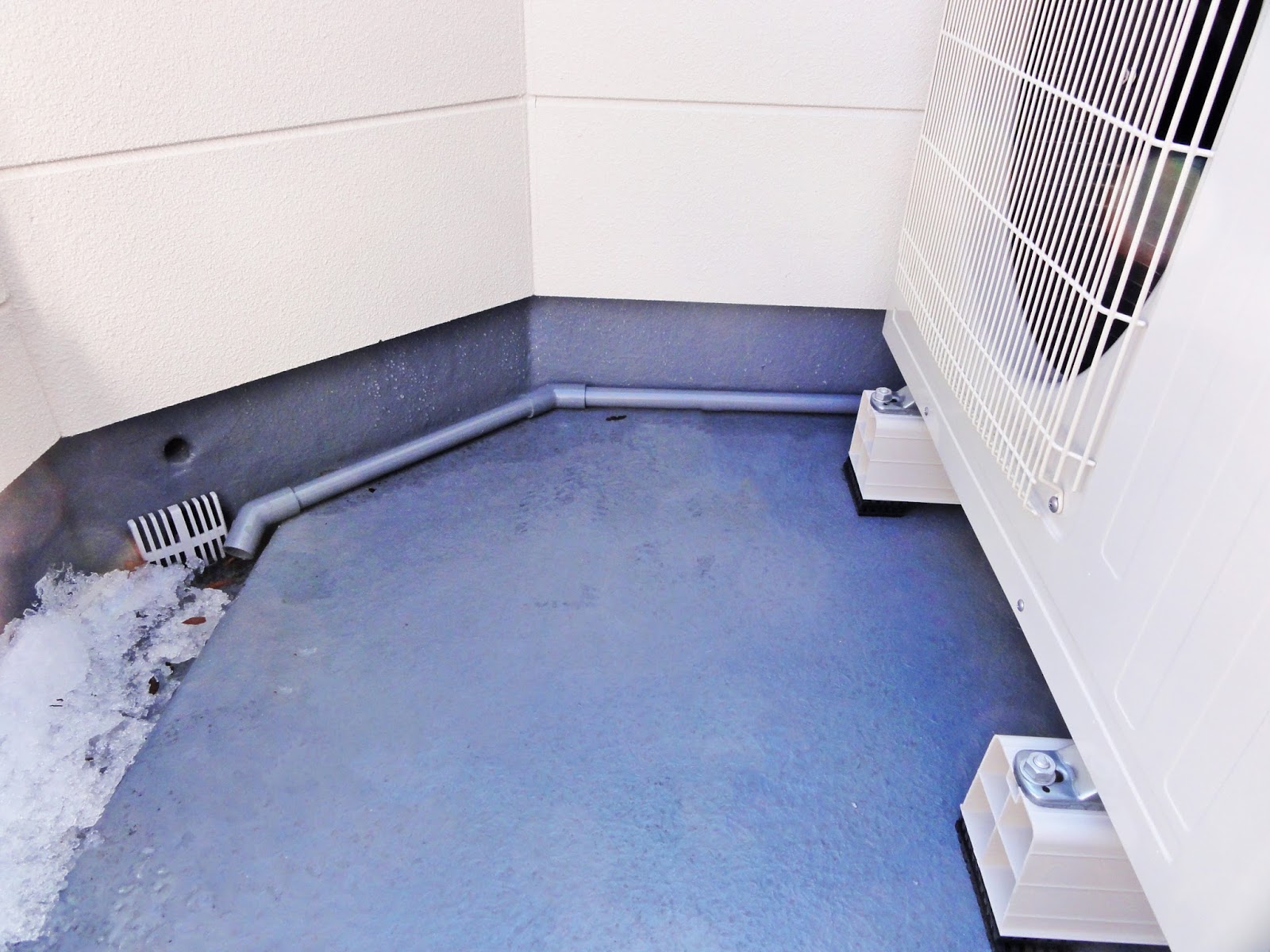 新築専門エアコン職人 エアコン知識の宝庫 No 565 世田谷区 A様 室内機は壁幅ギリギリに設置してはダメ