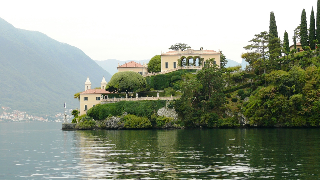 Littera scripta manet: Naboo in Italy