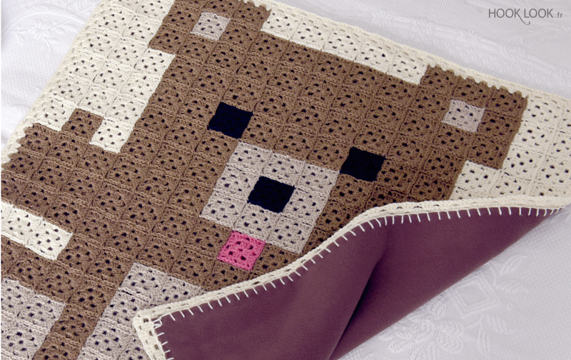 Pixelplaid, couverture au crochet réalisé avec la technique du granny square au crochet