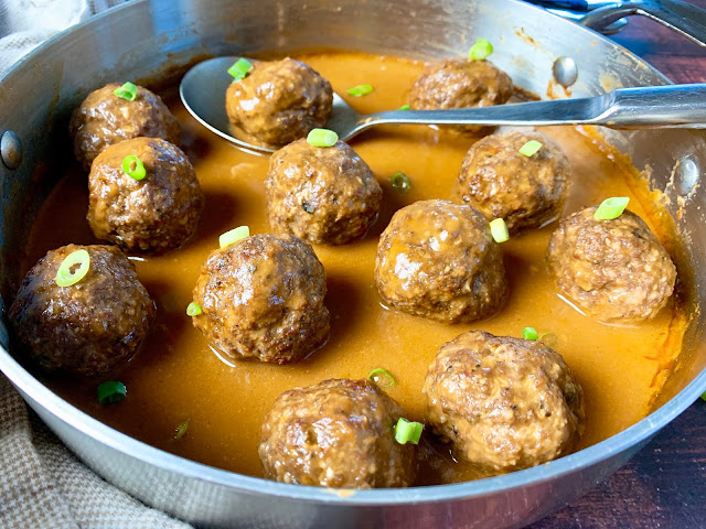 Meatballs with Easy Stovetop Gravy
