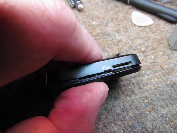 Replacing Rechargeable Internal Battery in SanDisk MP3 Player or