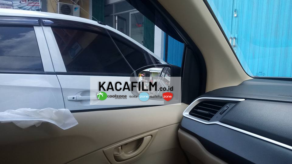 Pasang Kaca Film Mobil Innova Tangerang