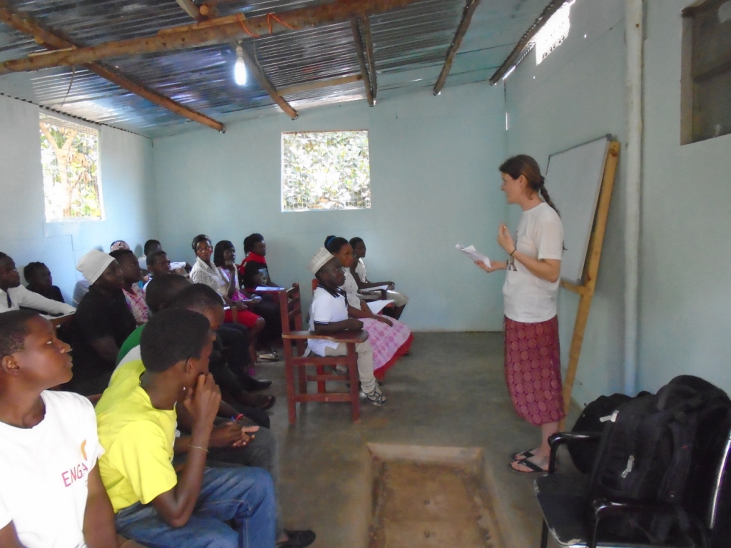 volunteer experience in Africa, community, ngo, charity, teaching, children, volunteer programs, Uganda, volunteers, team, relevant, voluntouring, voluntourism