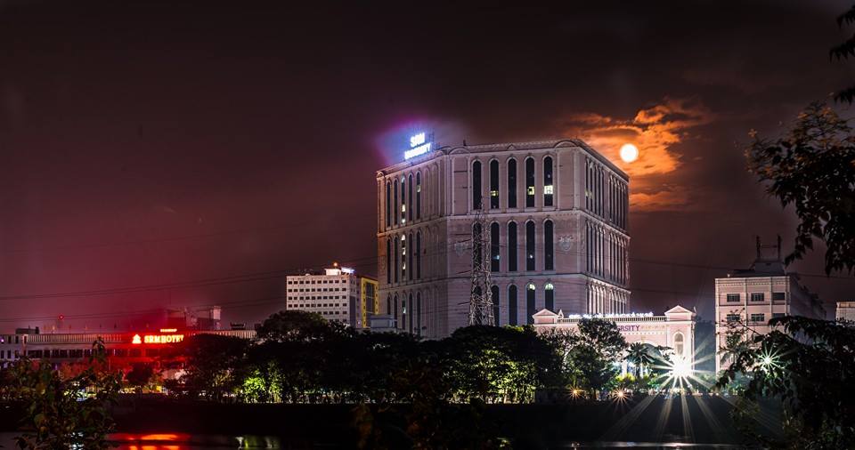 University Building-Moon Night View