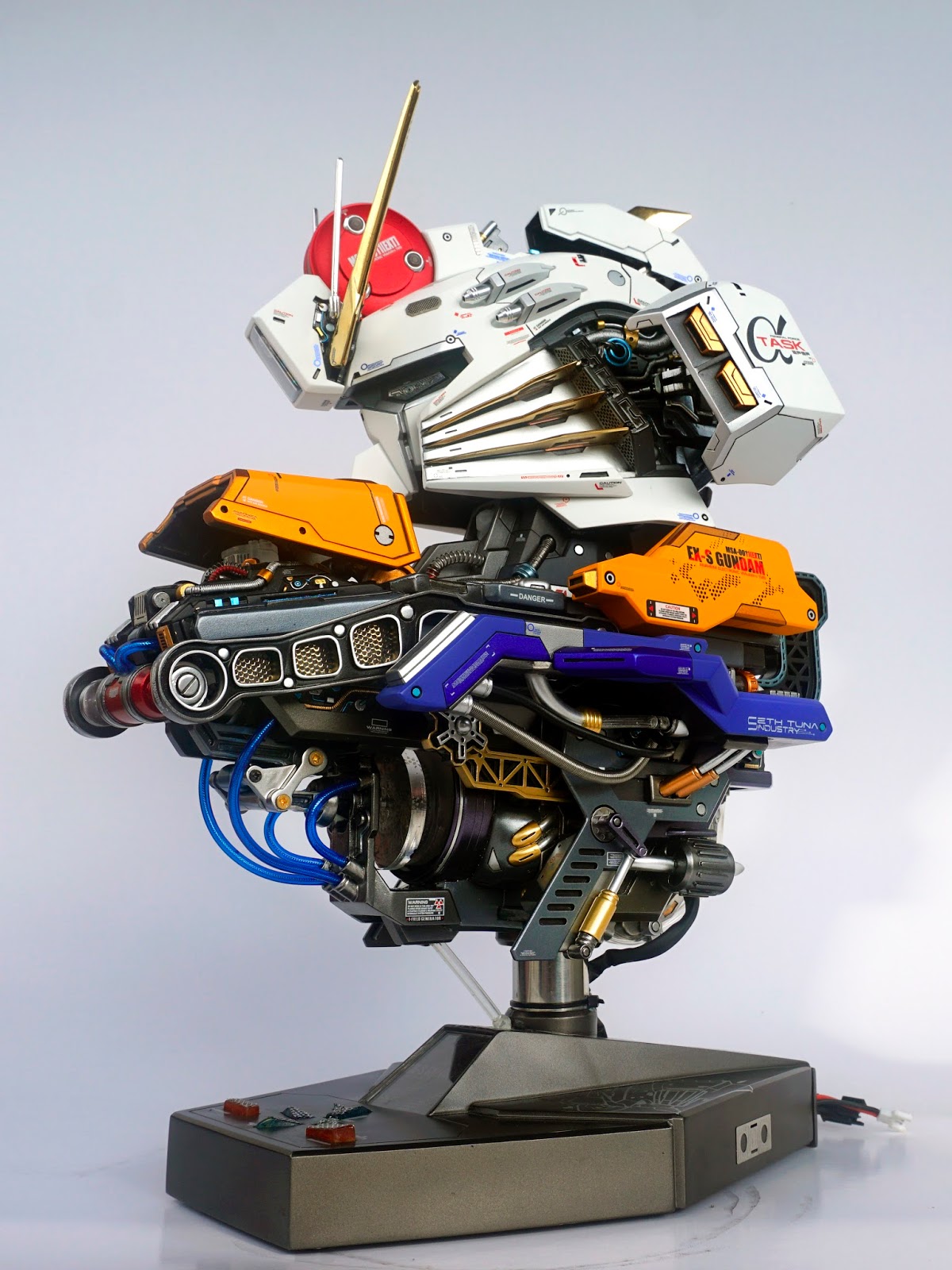 Custom Build 1/24 GSM EXS Gundam Head Bust Display