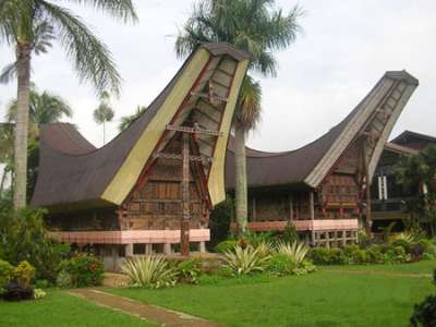 39+ Rumah Adat Berikut Yang Berasal Dari Toraja Adalah Background