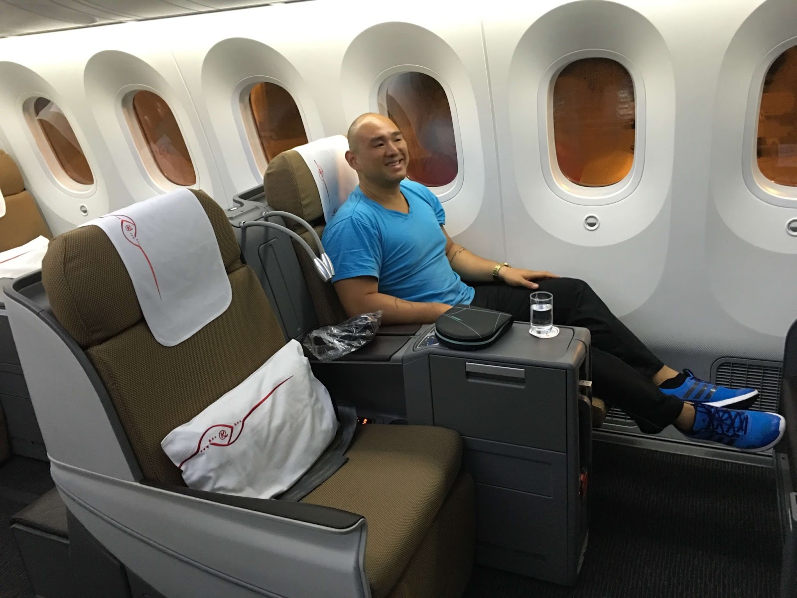 Boeing 737 800 flydubai Business class