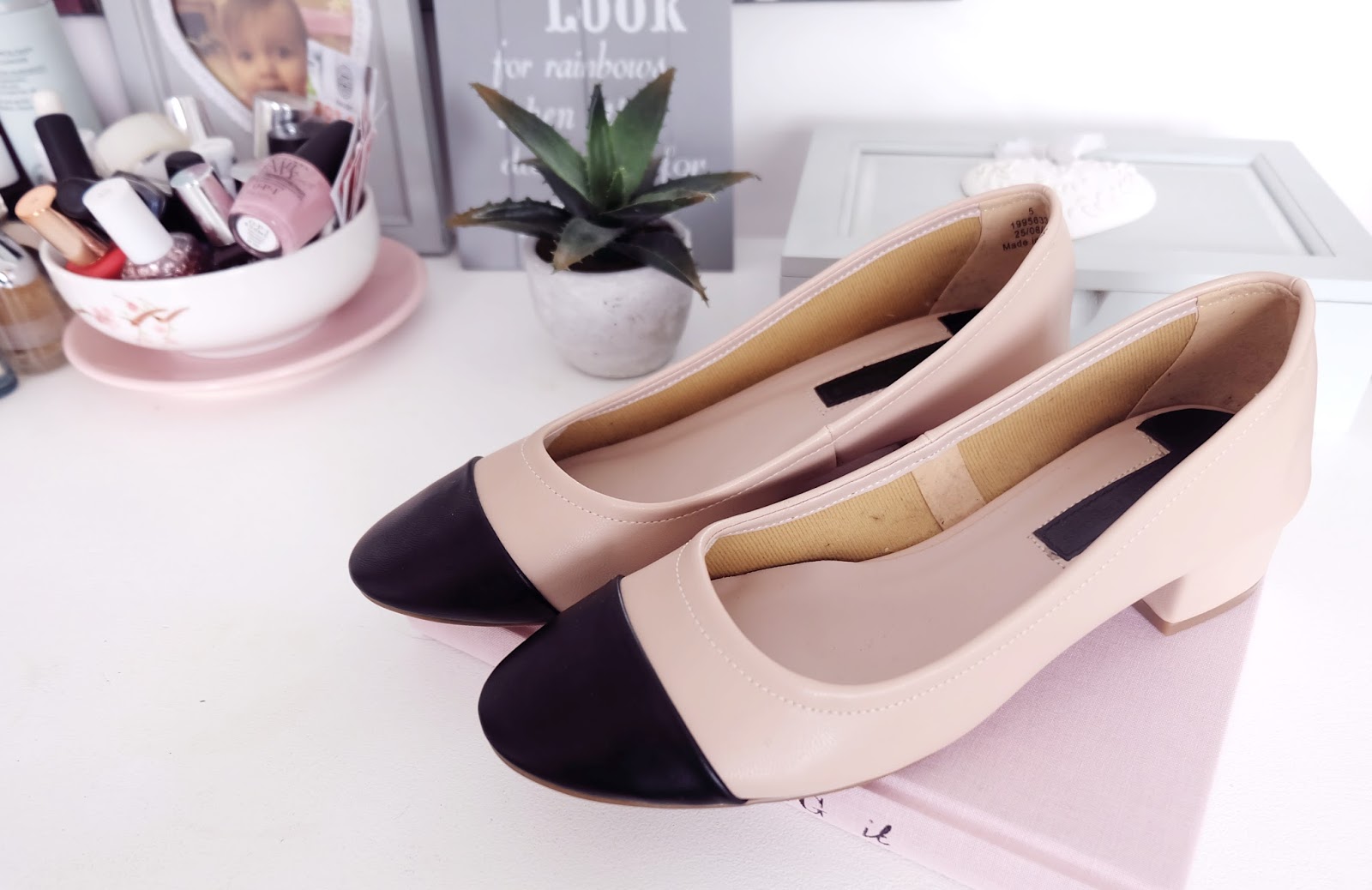 two tone flats