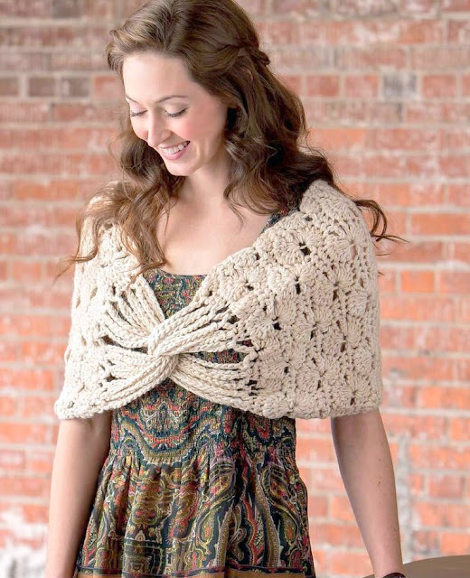 Shawl capelet Crochet pattern