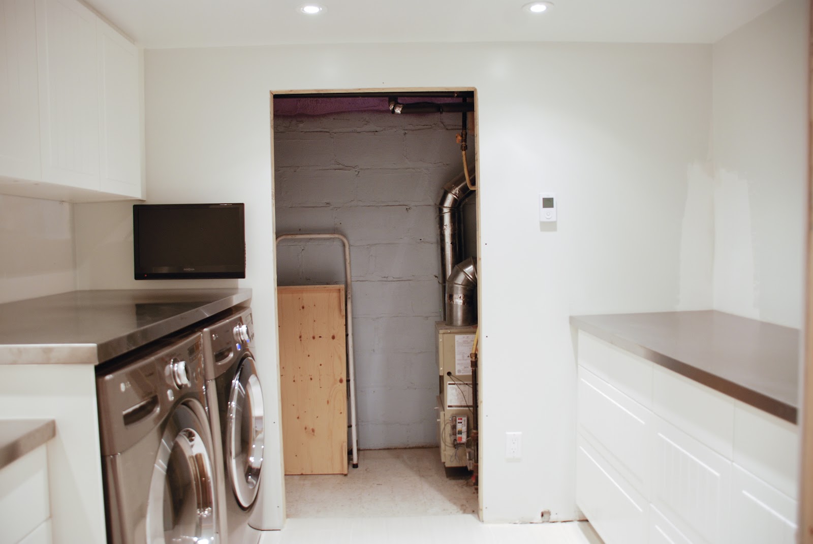 The Granite Gurus: FAQ Friday: Granite Countertop Over a Washer & Dryer in  the Laundry?