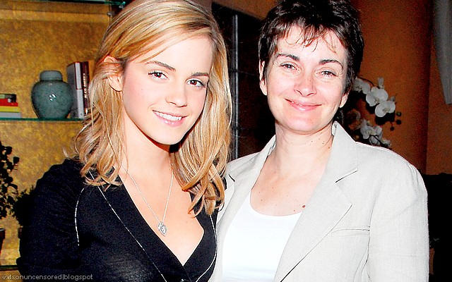 Emma Watson Updates: Emma Watson: "My mother was my greatest source of information for Regression"