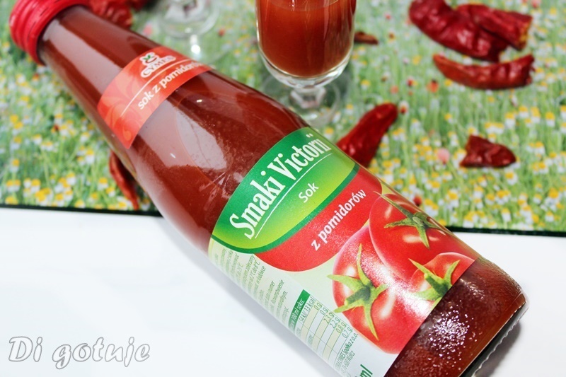 Russian Bloody Mary/Rosyjska Krwawa Marysia shot z sokiem pomidorowym