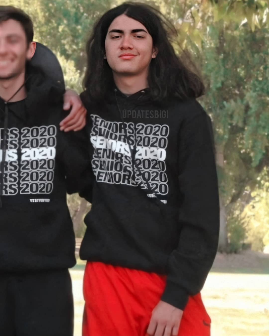 Bigi Jackson termina o ensino médio Prince, Paris e Bigi Brasil