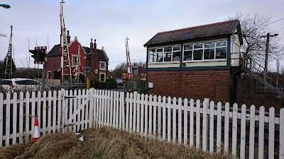 Signal box and crossing at Carverswall 