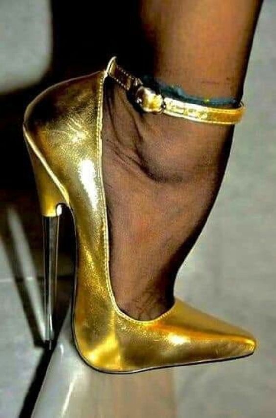 Golden pumps and black pantyhose | Just Boots and High Heels