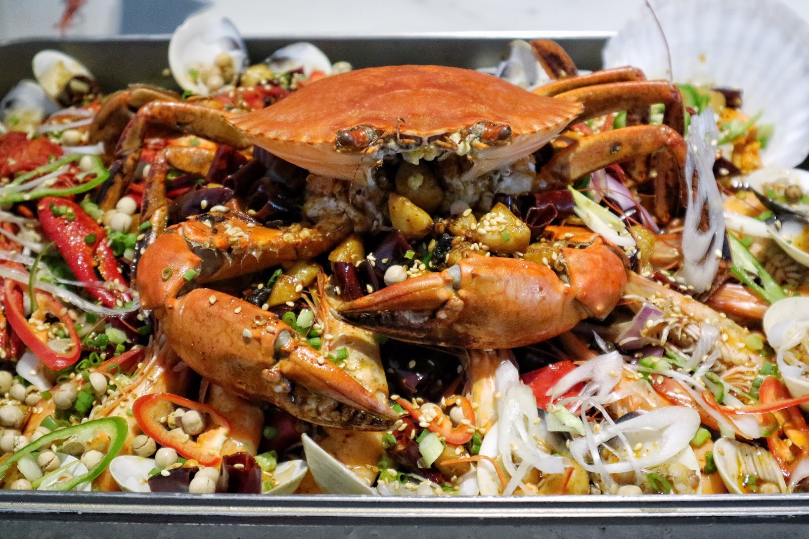 (New) Orchid Roast Fish Singapore's FirstEver 3D Holographic