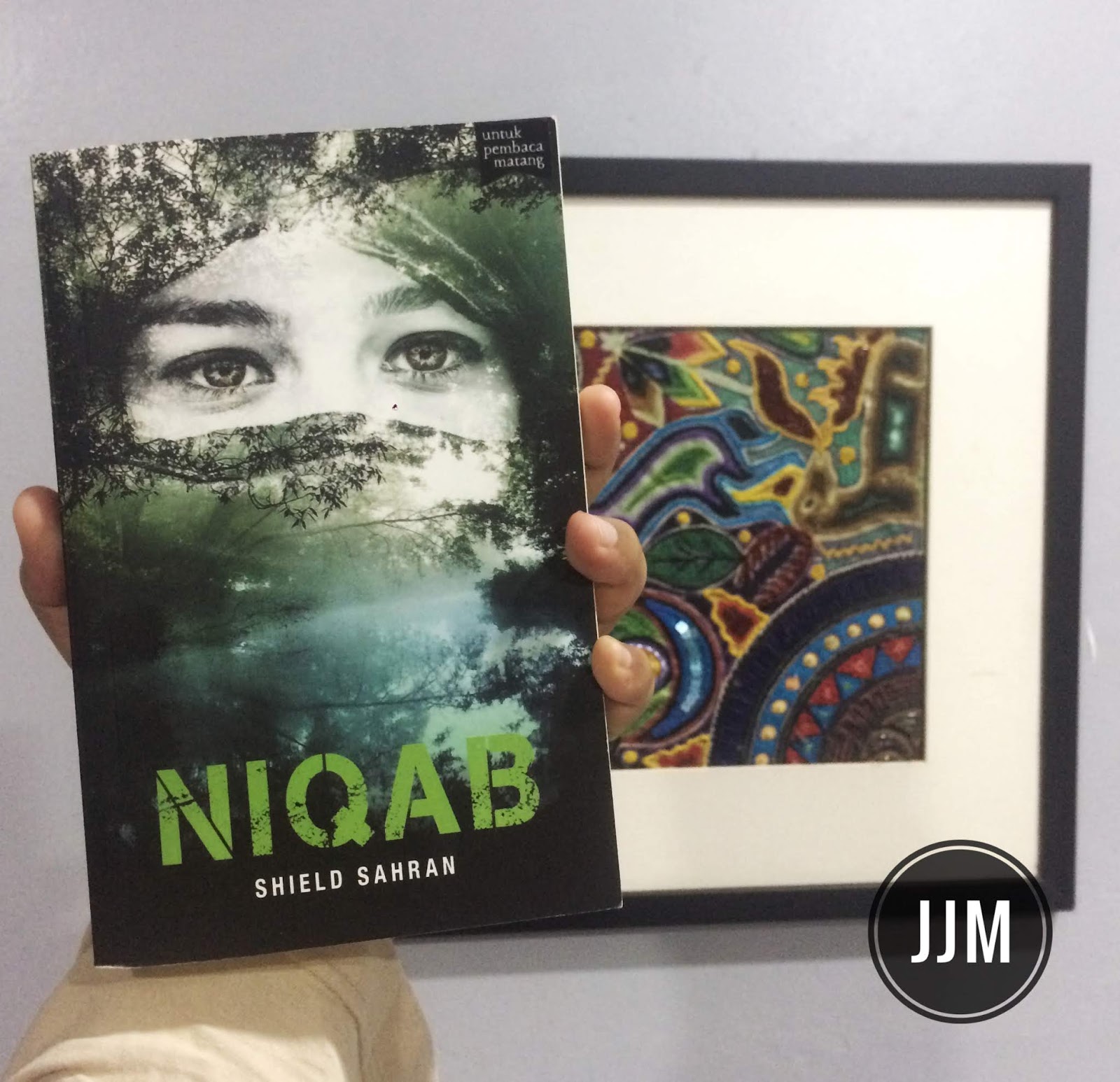 BOOK REVIEW - NIQAB BY SHIELD SAHRAN 