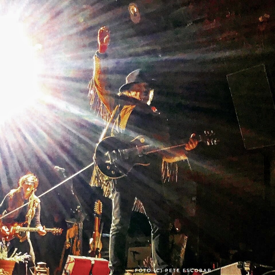 Neil Young überrascht mit 4 neuen Songs in Telluride