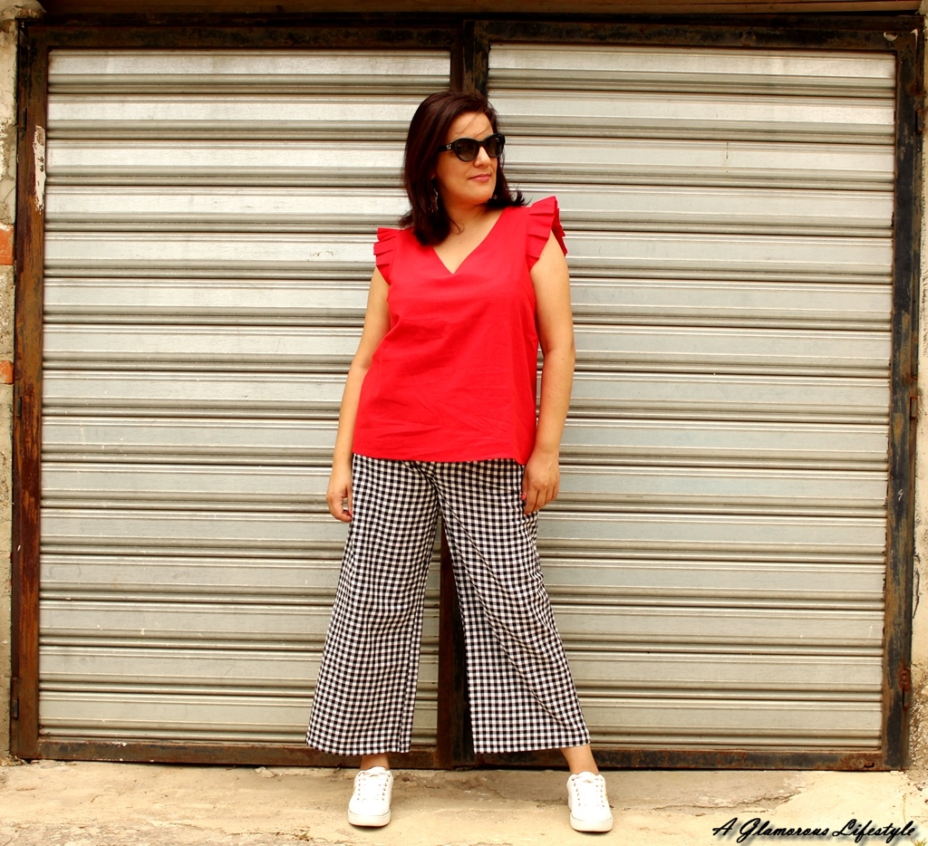 Come abbinare i pantaloni a quadretti vichy: 5 idee outfit per un look