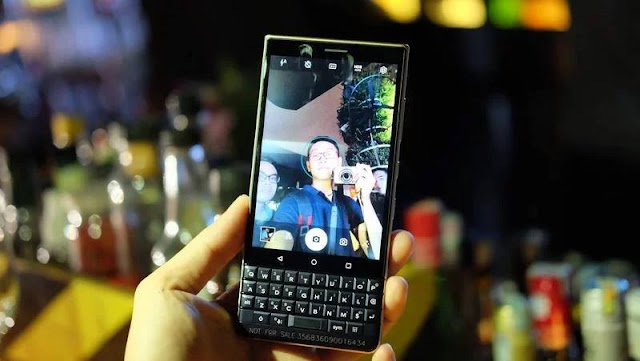 BlackBerry Key2 LE ra mắt tại Việt Nam