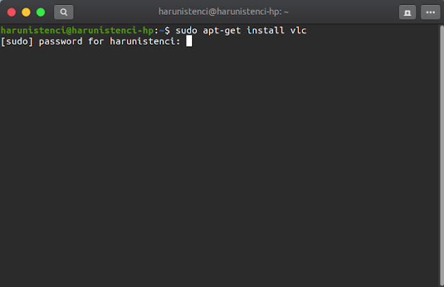 Ubuntu Terminal'den "sudo apt-get install vlc" komutu ile VLC Player yükleme...