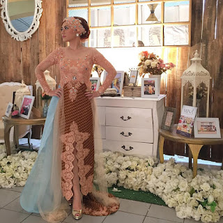 Gaun Kebaya Modern Terbaru Gaun Kebaya Modern Terbaru