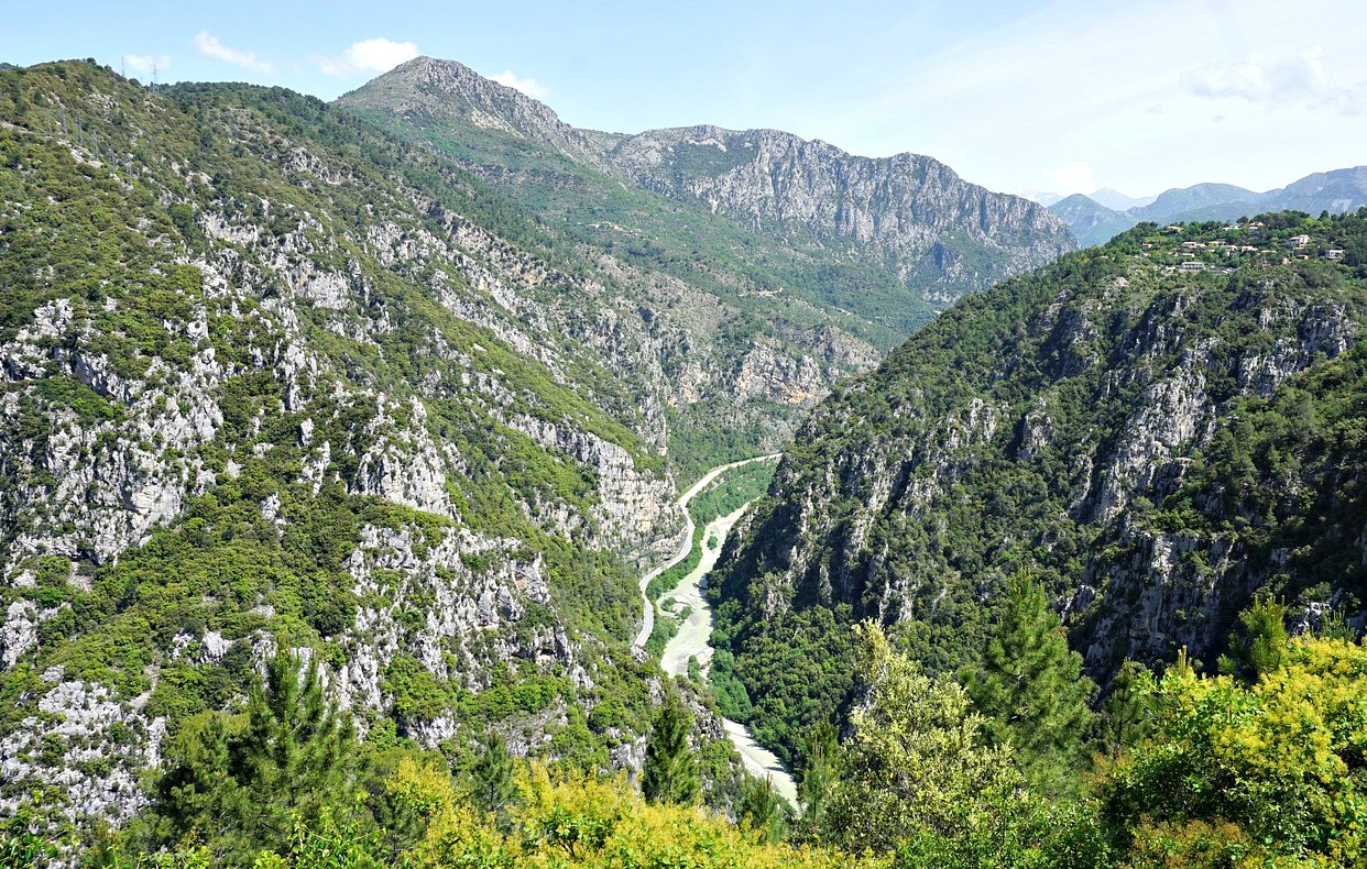 Vesubie Valley viewed after signpost 296