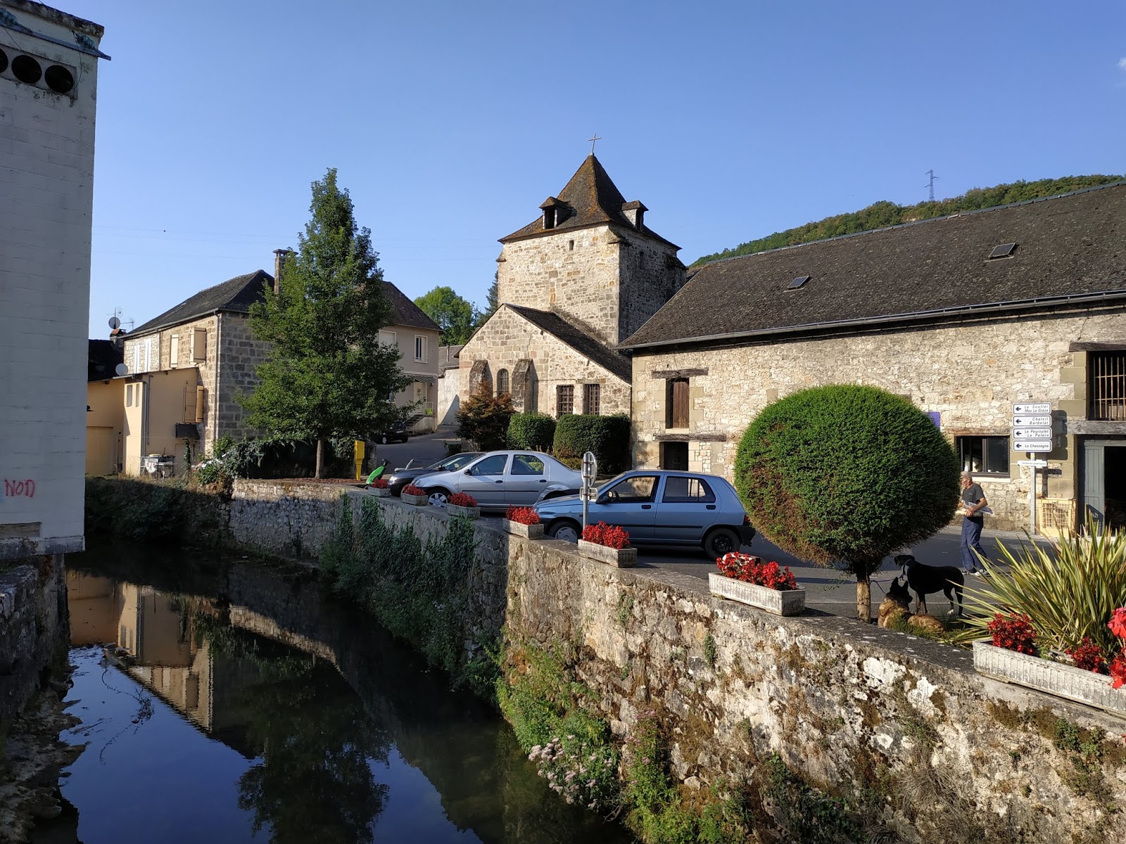 LA FRANCE DES EGLISES FRANCE OF CHURCHES SAINTCERNINDELARCHE