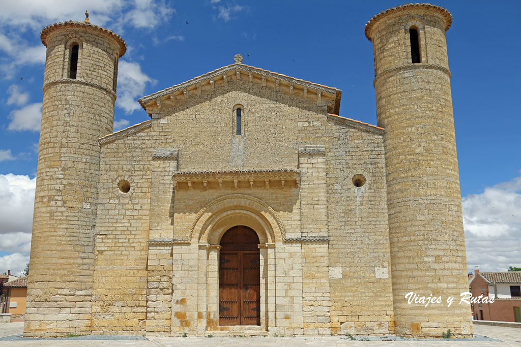 Iglesia De San Martín De Frómista Referente Del Románico