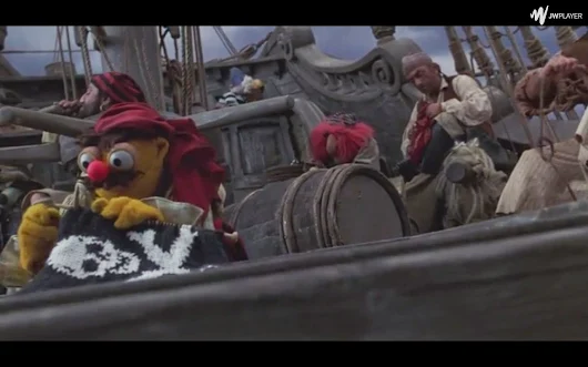 TinkingTurtle: Guess what I saw while watching Muppet Treasure Island?