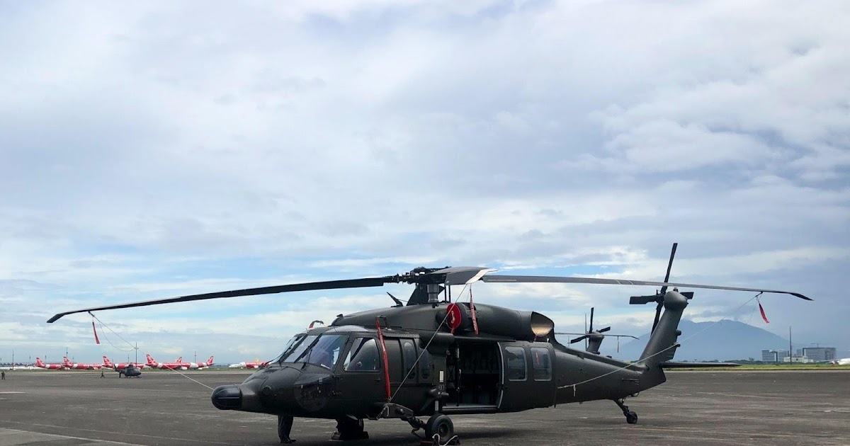 DEFENSE STUDIES Black Hawk Choppers Vital in Rescue Ops DND