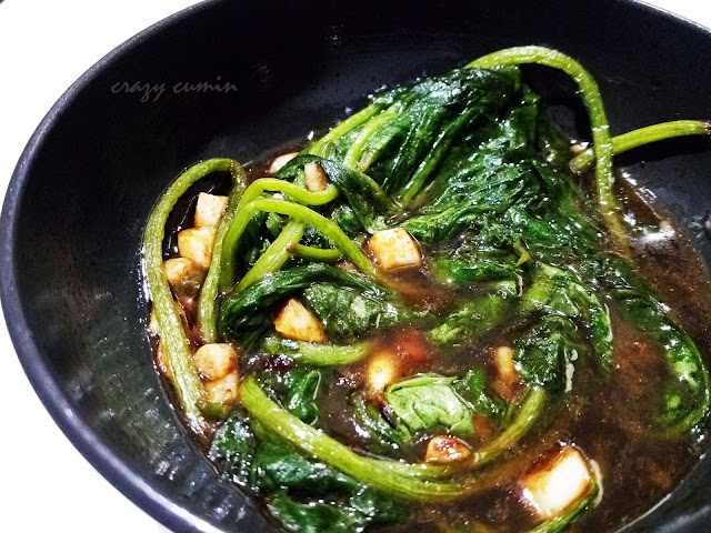Spinach Soy Curry Palak