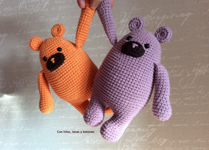 Con hilos, lanas y botones: Ositos Abracitos (Mr. Hugs de MiTxokoCraft)