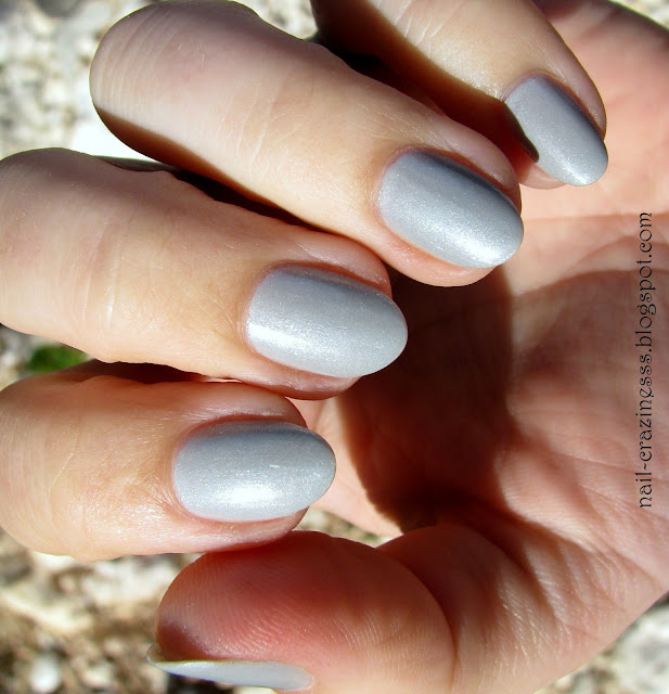 grey nail polish