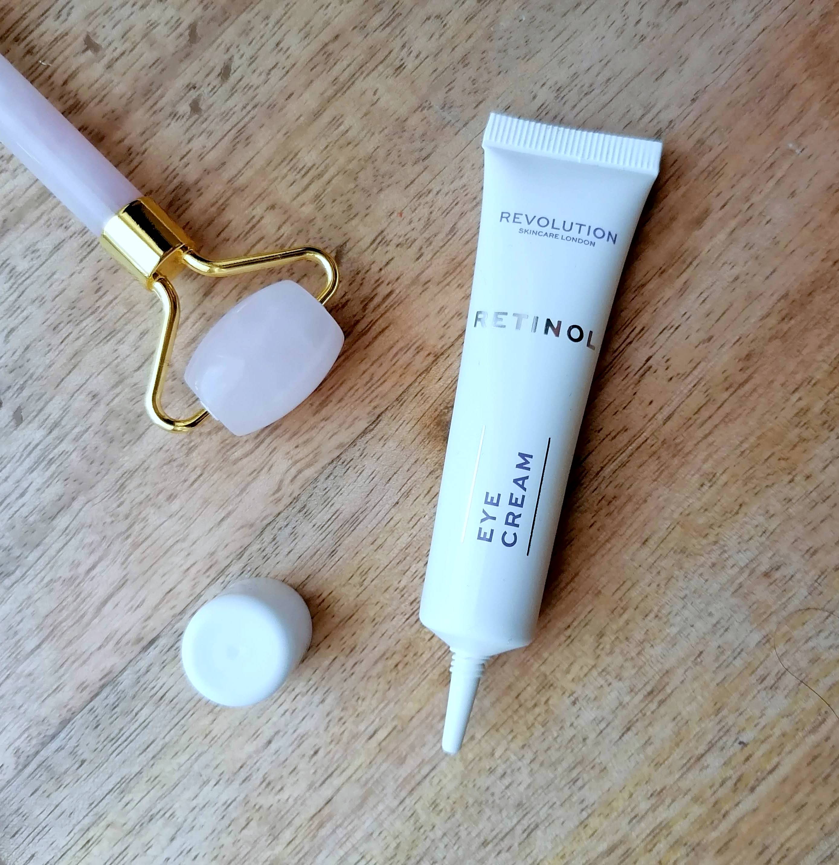 Le rétinol, sauveur du contour de mes yeux? (Revolution Skincare)