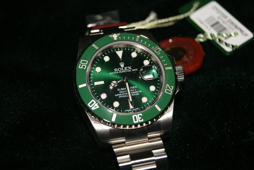 ... up for sale is a authentic BNIB Rolex Submariner 116610LV (AKA Hulk