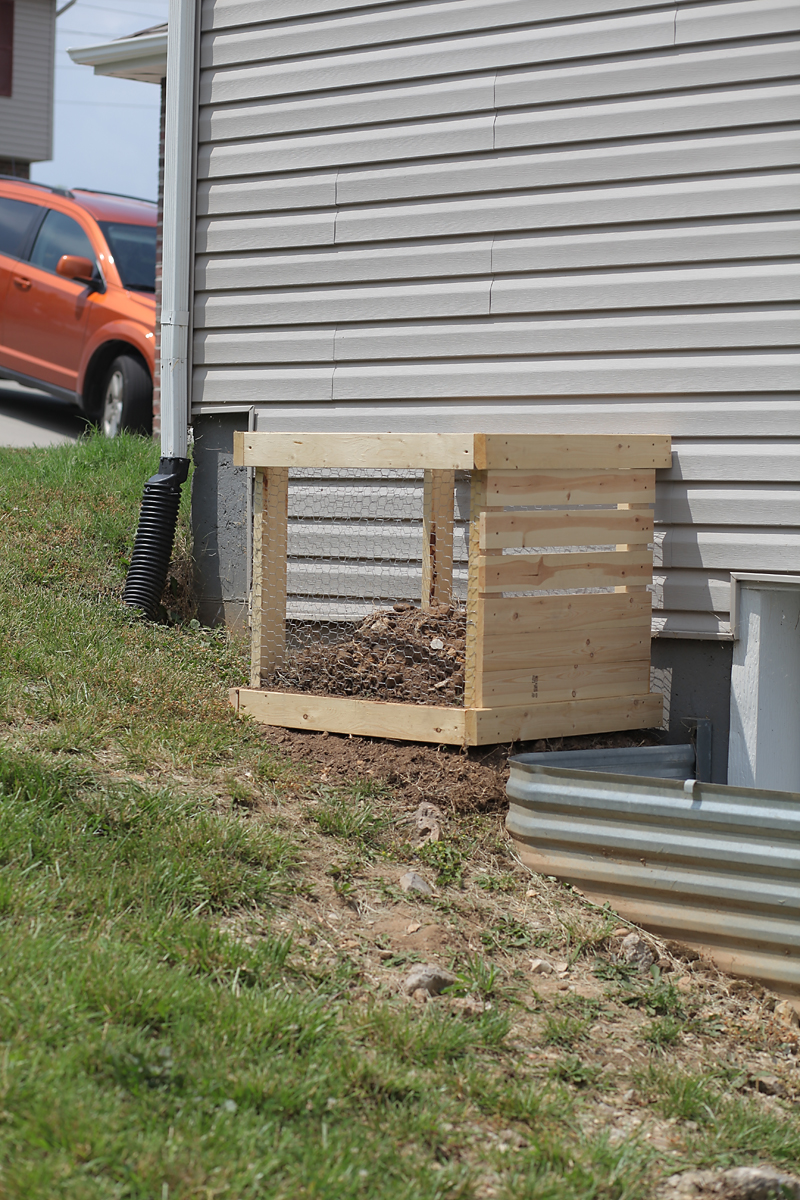 DIY Compost Bin Naturally Thrifty Moms