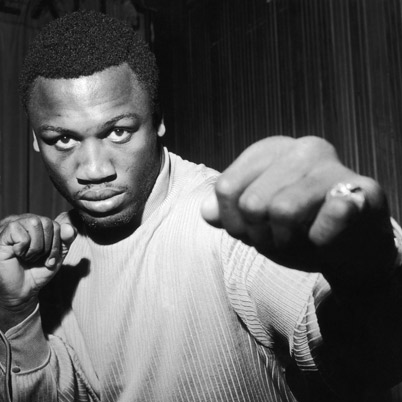 joe frazier boxer boxing mathis buster heavyweight smokin history biography november american died gentle giant ali joes george muhammad foreman