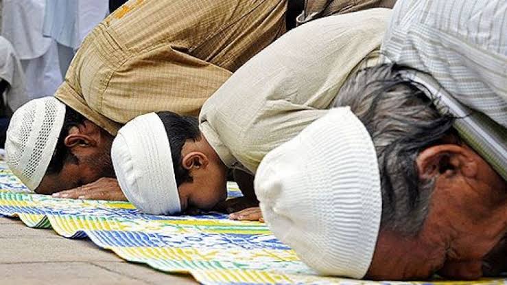 Sabah Namazinin Vakti Ne Zaman Baslar Ne Zaman Sona Erer Ezan Neden Imsaktan Bir Saat Sonra Okunuyor Sorularla Islamiyet