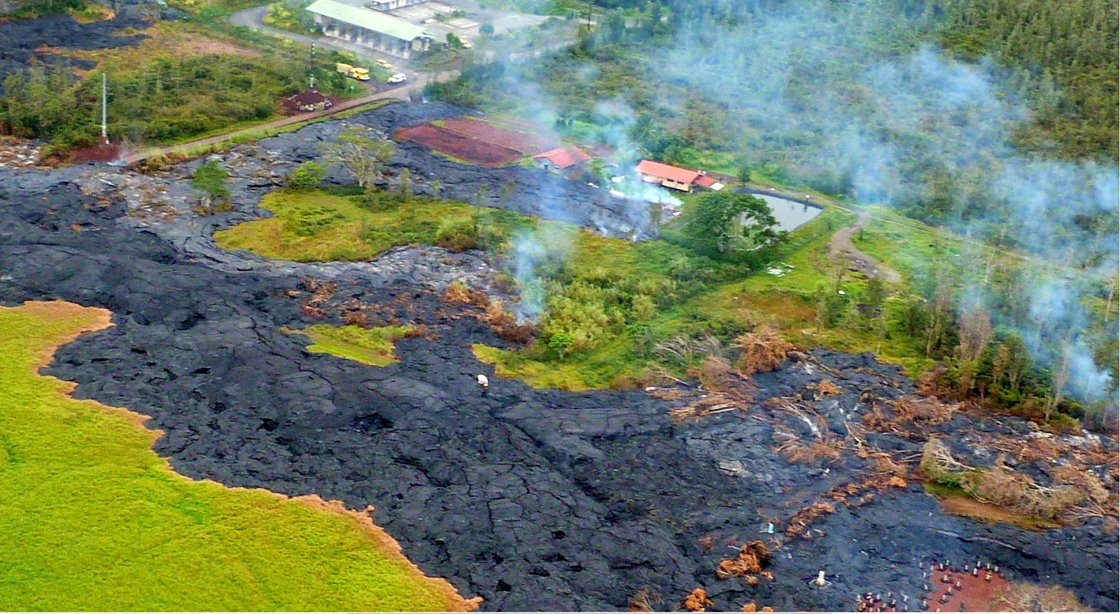 Pahoa lava flow burns first house Rudolf's Blog