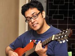 মাটির রঙে মাটির কাছাকাছি মাটির রঙে মাটির কাছাকাছি