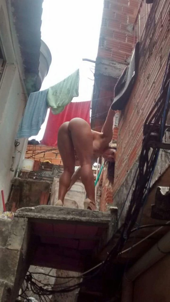 Mulher Melão Renata Frisson Nua Em Favela Do Rj Famosas Brasil