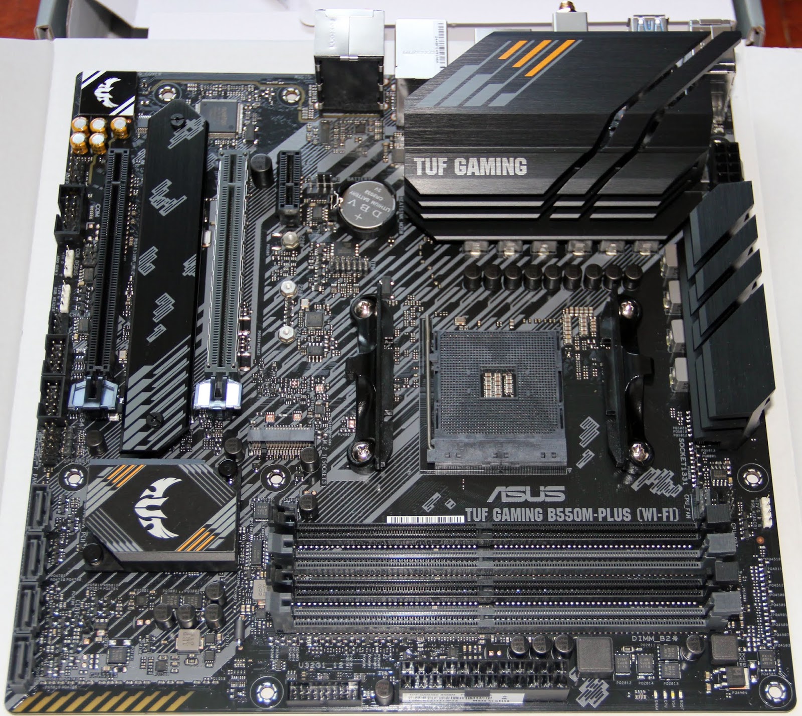 ASUS TUF GAMING B550M-ZAKU (WI-FI) AM4 AMD B550 SATA 6 ATX AMD Motherboard  (TUF GAMING B550M-ZAKU (WI-FI) - US