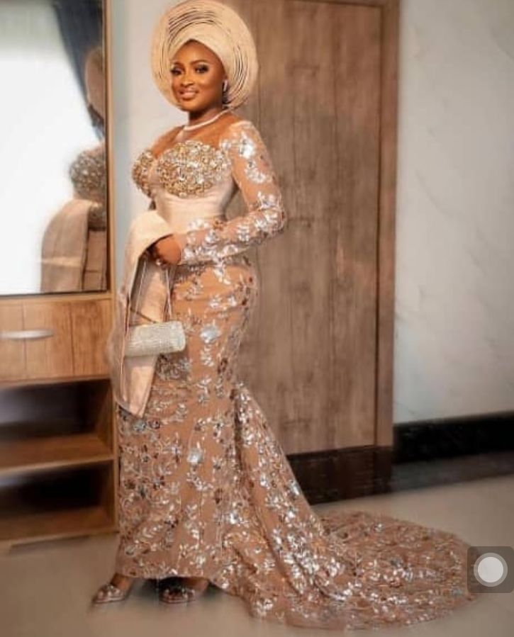 Champagne Gold Colour Lace Styles for Fashionable Amazing